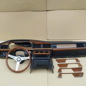 Mercedes-Benz 190 W201 – Pack Zebrano Bois + Volant