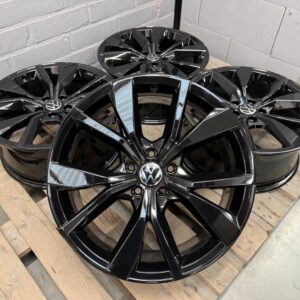 VW Misano 19 pouces 5x112 VW T-Roc R-Line – Jantes OEM Schwarz Glanz