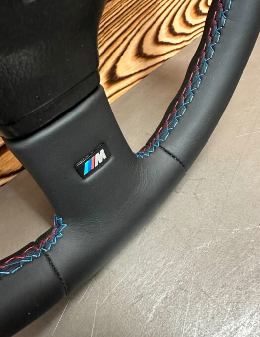 Volant BMW e34 – Image 3