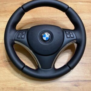 Volant BMW E90 E91 E92 E93 E82 E87 E88 sport.