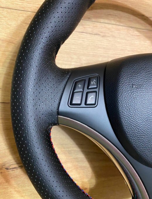 Volant BMW E90 E91 E92 E93 E82 E87 E88 sport. – Image 3