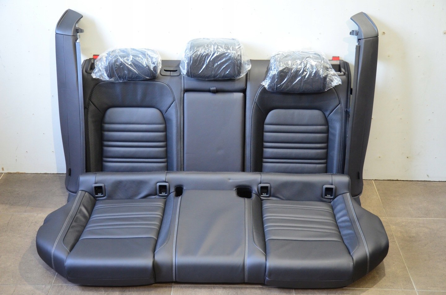 Intérieur VW PASSAT B8 LIFT R-LINE 2018 CUIR NOIR CARBONE NEUF – Image 3