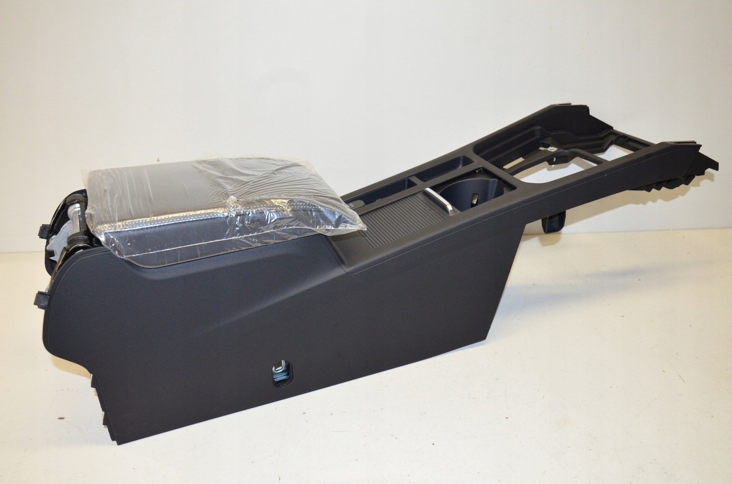 Intérieur VW PASSAT B8 LIFT R-LINE 2018 CUIR NOIR CARBONE NEUF – Image 6