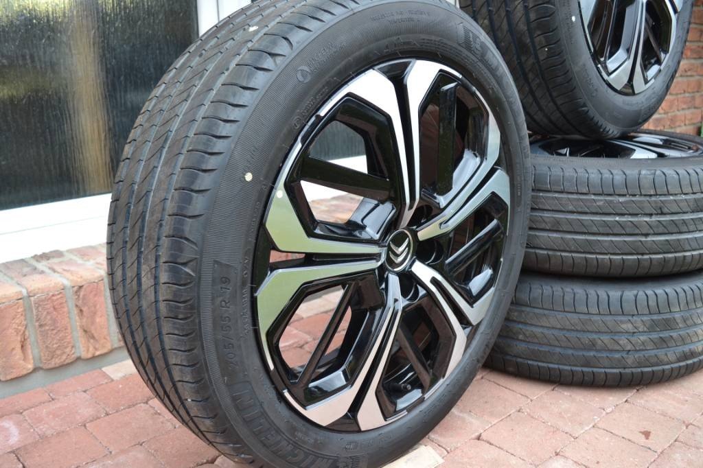 Jeu de Jantes Aluminium Citroën 5×108 R19 – Image 4